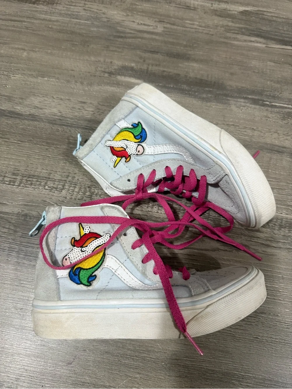 Vans SK8 Hi Kids High-Top Sneakers with Rainbow Unicorn Patch